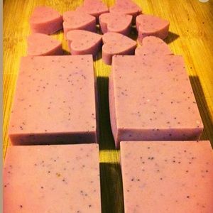 FREE W/ Purchase! Homemade Soap!🛁